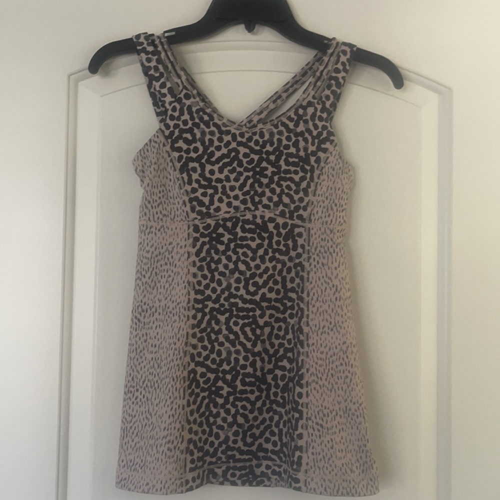 LULULEMON CrissCross Strap Workout Tank Size 4